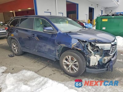 Czwarte zdjęcie samochodu z boku: 2015 TOYOTA HIGHLANDER VIN:5TDBKRFH9FS086029 - miniatura