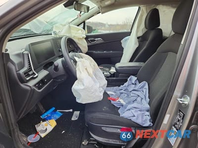 Zdjęcie 7 z 11 samochodu: 2023 KIA SPORTAGE LX VIN:KNDPU3AF7P7066084 - miniatura