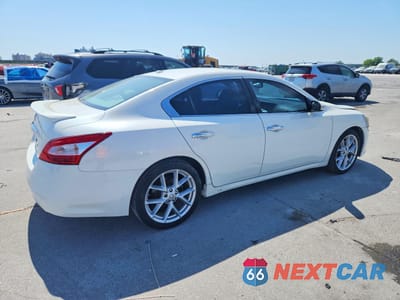 Trzecie zdjęcie samochodu z tyłu: 2009 NISSAN MAXIMA 3.5 S VIN:1N4AA51E49C806143 - miniatura