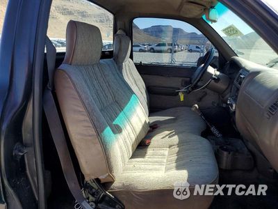 Zdjęcie 10 z 12 samochodu: 1998 TOYOTA TACOMA BASE VIN:4TANL42N6WZ045103 - miniatura