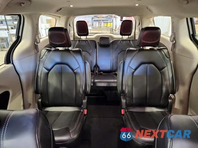 Zdjęcie 10 z 12 samochodu: 2024 CHRYSLER PACIFICA TOURING L VIN:2C4RC1BGXRR168066 - miniatura