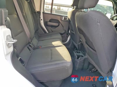 Zdjęcie 10 z 11 samochodu: 2022 JEEP GLADIATOR SPORT VIN:1C6JJTAM2NL126572 - miniatura