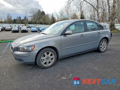 2004 VOLVO S40 T5 YV1MS682742013109 - główne zdjęcie licytacji z USA - miniatura