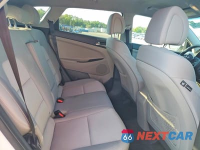 Zdjęcie 11 z 13 samochodu: 2018 HYUNDAI TUCSON SEL VIN:KM8J33A40JU763981 - miniatura