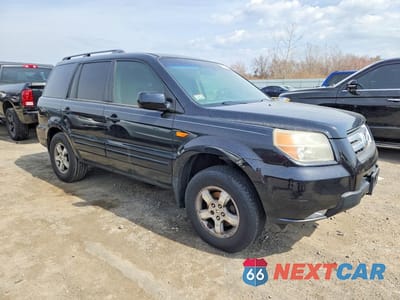 Czwarte zdjęcie samochodu z boku: 2006 HONDA PILOT EX VIN:2HKYF18586H558245 - miniatura