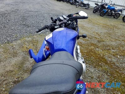 Zdjęcie 6 z 9 samochodu: 2001 YAMAHA FZS10 VIN:JYARN07E21A002169 - miniatura