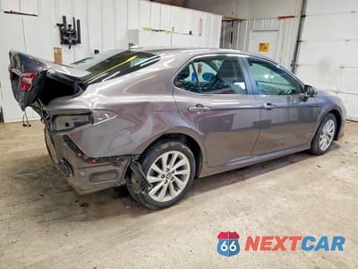 Trzecie zdjęcie samochodu z tyłu: 2024 TOYOTA CAMRY LE VIN:4T1R11AK4RU918362 - miniatura