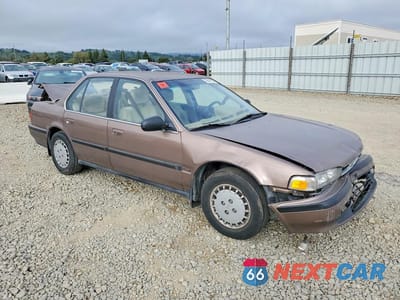 Czwarte zdjęcie samochodu z boku: 1990 HONDA ACCORD LX VIN:JHMCB7654LC084859 - miniatura