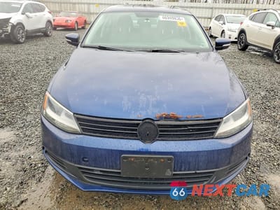 Piąte zdjęcie samochodu w środku: 2011 VOLKSWAGEN JETTA SE VIN:3VWDZ7AJ7BM043979 - miniatura
