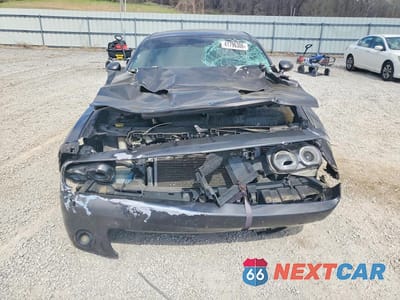 Piąte zdjęcie samochodu w środku: 2018 DODGE CHALLENGER SXT VIN:2C3CDZAG1JH294740 - miniatura