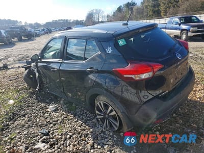 Drugie zdjęcie samochodu z przodu: 2020 NISSAN KICKS SV VIN:3N1CP5CV4LL527790 - miniatura