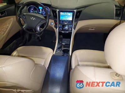 Zdjęcie 8 z 11 samochodu: 2015 HYUNDAI SONATA HYBRID LIMITED VIN:KMHEC4A44FA121926 - miniatura