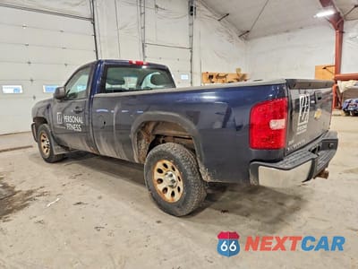 Drugie zdjęcie samochodu z przodu: 2011 CHEVROLET SILVERADO K1500 VIN:1GCNKPE08BZ273784 - miniatura