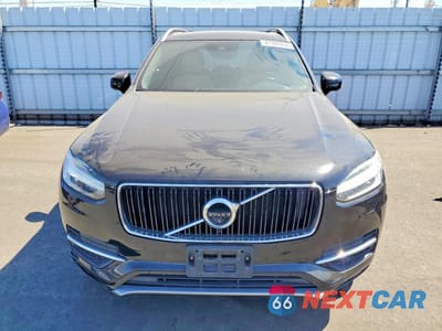 Piąte zdjęcie samochodu w środku: 2018 VOLVO XC90 T6 VIN:YV4A22PK7J1214526 - miniatura