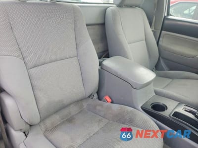 Zdjęcie 10 z 11 samochodu: 2011 TOYOTA TACOMA BASE VIN:5TFPX4EN6BX003274 - miniatura