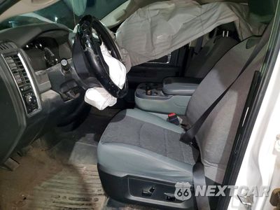 Zdjęcie 7 z 14 samochodu: 2018 RAM 1500 SLT VIN:1C6RR7GM7JS227407 - miniatura