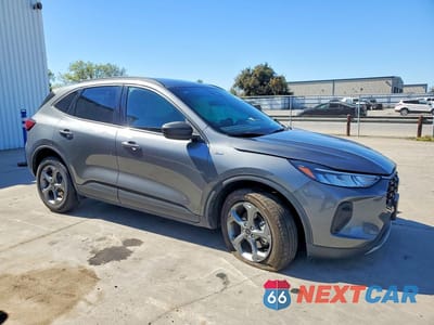 Czwarte zdjęcie samochodu z boku: 2025 FORD ESCAPE ST LINE VIN:1FMCU9MN5SUA84559 - miniatura