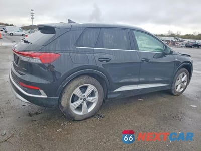 Trzecie zdjęcie samochodu z tyłu: 2024 AUDI Q4 E-TRON PREMIUM VIN:WA1KUBFZ2RP053764 - miniatura