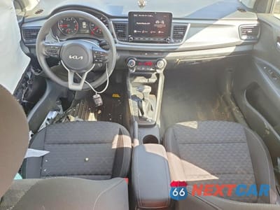 Zdjęcie 8 z 12 samochodu: 2023 KIA RIO S VIN:3KPA24AD2PE602777 - miniatura