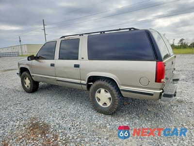 Drugie zdjęcie samochodu z przodu: 1998 CHEVROLET SUBURBAN K1500 VIN:3GNFK16R9WG142830 - miniatura
