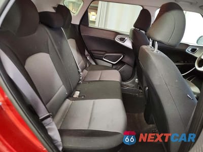Zdjęcie 10 z 12 samochodu: 2023 KIA SOUL LX VIN:KNDJ23AU6P7886134 - miniatura