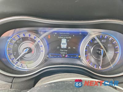 Zdjęcie 9 z 11 samochodu: 2019 CHRYSLER 300 TOURING VIN:2C3CCAAG2KH548932 - miniatura