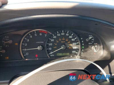 Zdjęcie 9 z 12 samochodu: 2005 TOYOTA SEQUOIA LIMITED VIN:5TDZT38A75S261465 - miniatura