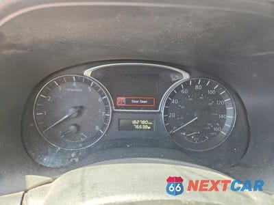 Zdjęcie 9 z 13 samochodu: 2015 NISSAN PATHFINDER SV VIN:5N1AR2MN3FC662251 - miniatura