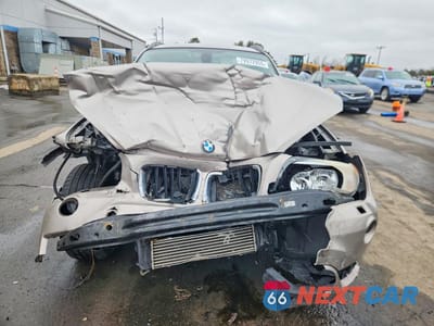Piąte zdjęcie samochodu w środku: 2013 BMW X1 XDRIVE28I VIN:WBAVL1C55DVR82432 - miniatura