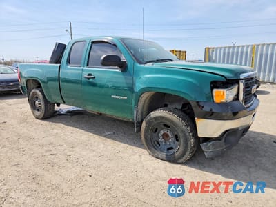 Czwarte zdjęcie samochodu z boku: 2011 GMC 2500 VIN:1GT21ZCG2BZ195679 - miniatura