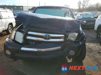 Piąte zdjęcie samochodu w środku: 2003 TOYOTA TUNDRA SR5 VIN:5TBBT44133S378172 - miniatura