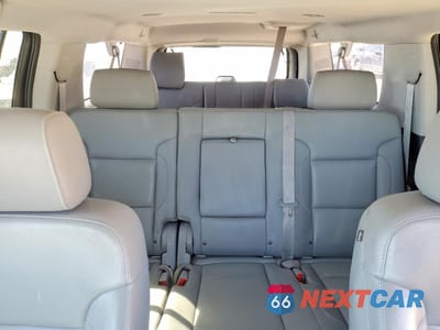 Zdjęcie 10 z 13 samochodu: 2015 CHEVROLET SUBURBAN C1500 LT VIN:1GNSCJKC3FR688231 - miniatura