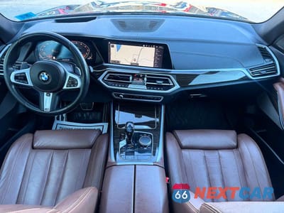 Zdjęcie 9 z 12 samochodu: 2020 BMW X5 M50I VIN:5UXJU4C07LLE45304 - miniatura
