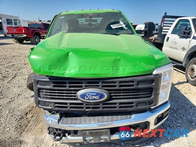 Piąte zdjęcie samochodu w środku: 2024 FORD F350 SUPER DUTY VIN:1FT8W3BAXREE60517 - miniatura