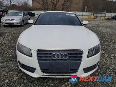 Piąte zdjęcie samochodu w środku: 2011 AUDI A5 PREMIUM VIN:WAUCFAFR0BA039608 - miniatura