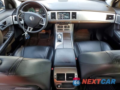 Zdjęcie 8 z 12 samochodu: 2013 JAGUAR XF VIN:SAJWA0E71D8S87712 - miniatura