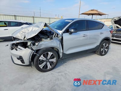 2023 VOLVO C40 RECHARGE PLUS YV4ED3GL1P2040353 - główne zdjęcie licytacji z USA - miniatura