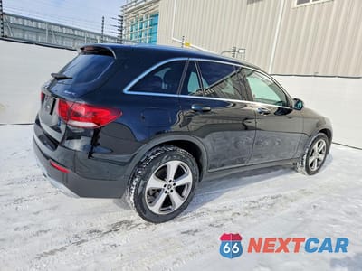 Trzecie zdjęcie samochodu z tyłu: 2022 MERCEDES-BENZ GLC 300 4MATIC VIN:W1N0G8EB6NV375334 - miniatura