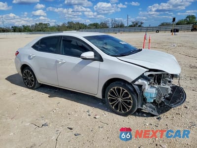 Czwarte zdjęcie samochodu z boku: 2016 TOYOTA COROLLA S PLUS VIN:5YFBURHEXGP391563 - miniatura