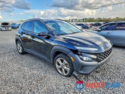 Czwarte zdjęcie samochodu z boku: 2022 HYUNDAI KONA SEL VIN:KM8K62AB6NU865778 - miniatura