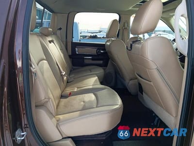 Zdjęcie 10 z 11 samochodu: 2014 RAM 3500 LARAMIE VIN:3C63R3JL0EG165778 - miniatura