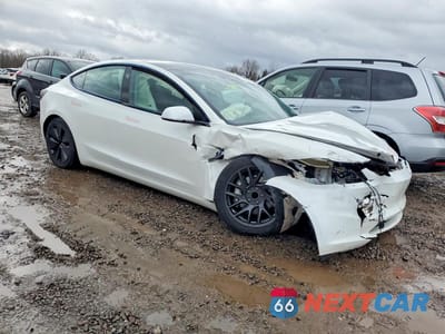 Czwarte zdjęcie samochodu z boku: 2024 TESLA MODEL 3 VIN:5YJ3E1EA4RF746441 - miniatura