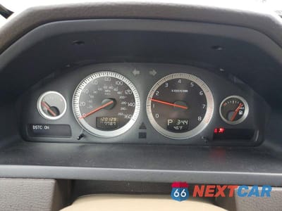 Zdjęcie 9 z 13 samochodu: 2013 VOLVO XC90 3.2 VIN:YV4952CZ7D1667854 - miniatura