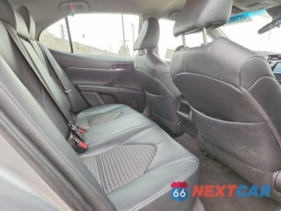 Zdjęcie 10 z 12 samochodu: 2018 TOYOTA CAMRY SE VIN:4T1B11HK0JU119836 - miniatura