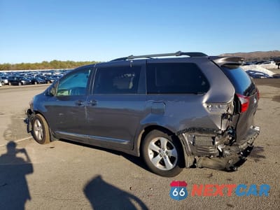 Drugie zdjęcie samochodu z przodu: 2017 TOYOTA SIENNA LE VIN:5TDKZ3DC1HS808029 - miniatura