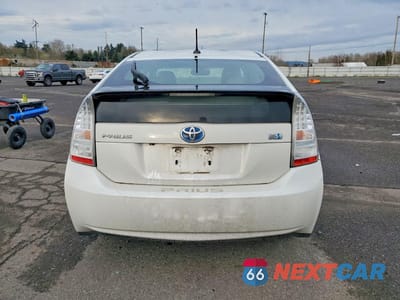 Zdjęcie 6 z 12 samochodu: 2010 TOYOTA PRIUS V VIN:JTDKN3DUXA0046722 - miniatura