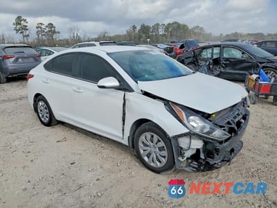 Czwarte zdjęcie samochodu z boku: 2022 HYUNDAI ACCENT SE VIN:3KPC24A61NE159920 - miniatura