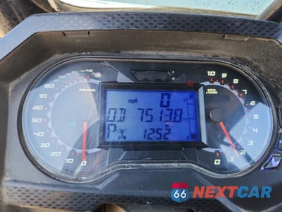 Zdjęcie 9 z 12 samochodu: 2019 POLARIS RZR XP 4 TURBO EPS VIN:3NSVFE922KF587861 - miniatura