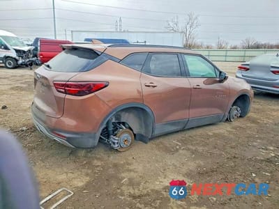 Trzecie zdjęcie samochodu z tyłu: 2023 CHEVROLET BLAZER 3LT VIN:3GNKBDRS1PS105820 - miniatura