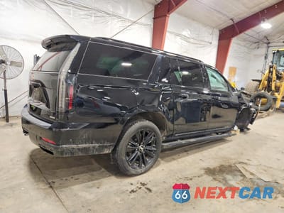 Trzecie zdjęcie samochodu z tyłu: 2025 CADILLAC ESCALADE ESV SPORT VIN:1GYS9PRL5SR372012 - miniatura